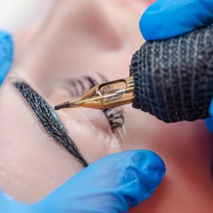 Semi-Permanent Makeup Eyebrows with a kit